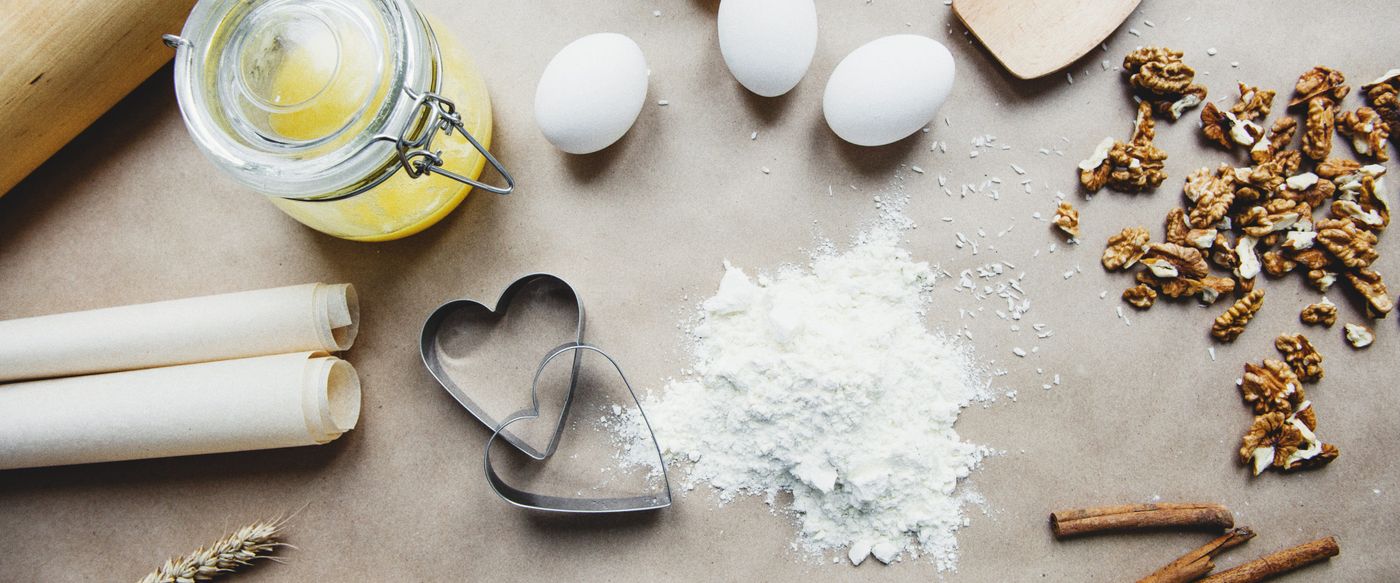 Baking flour, eggs and nuts, the food scents behind coffee scented candles